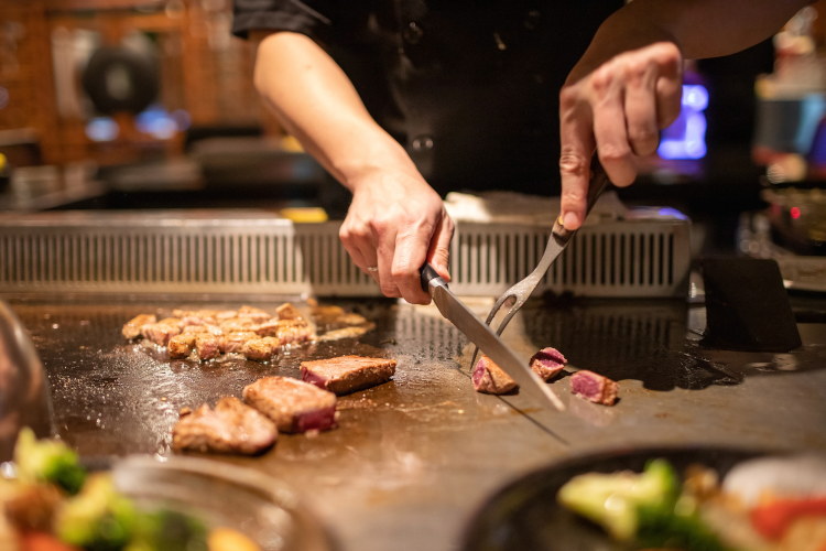 A Teppanyaki Chef, but you can do this at home